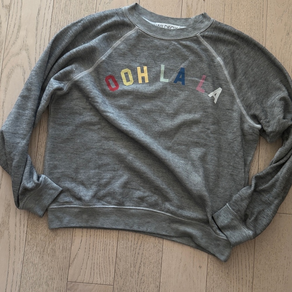NWOT UNIQUE WILDFOX graphic Gray Crewneck Sweatshirt
